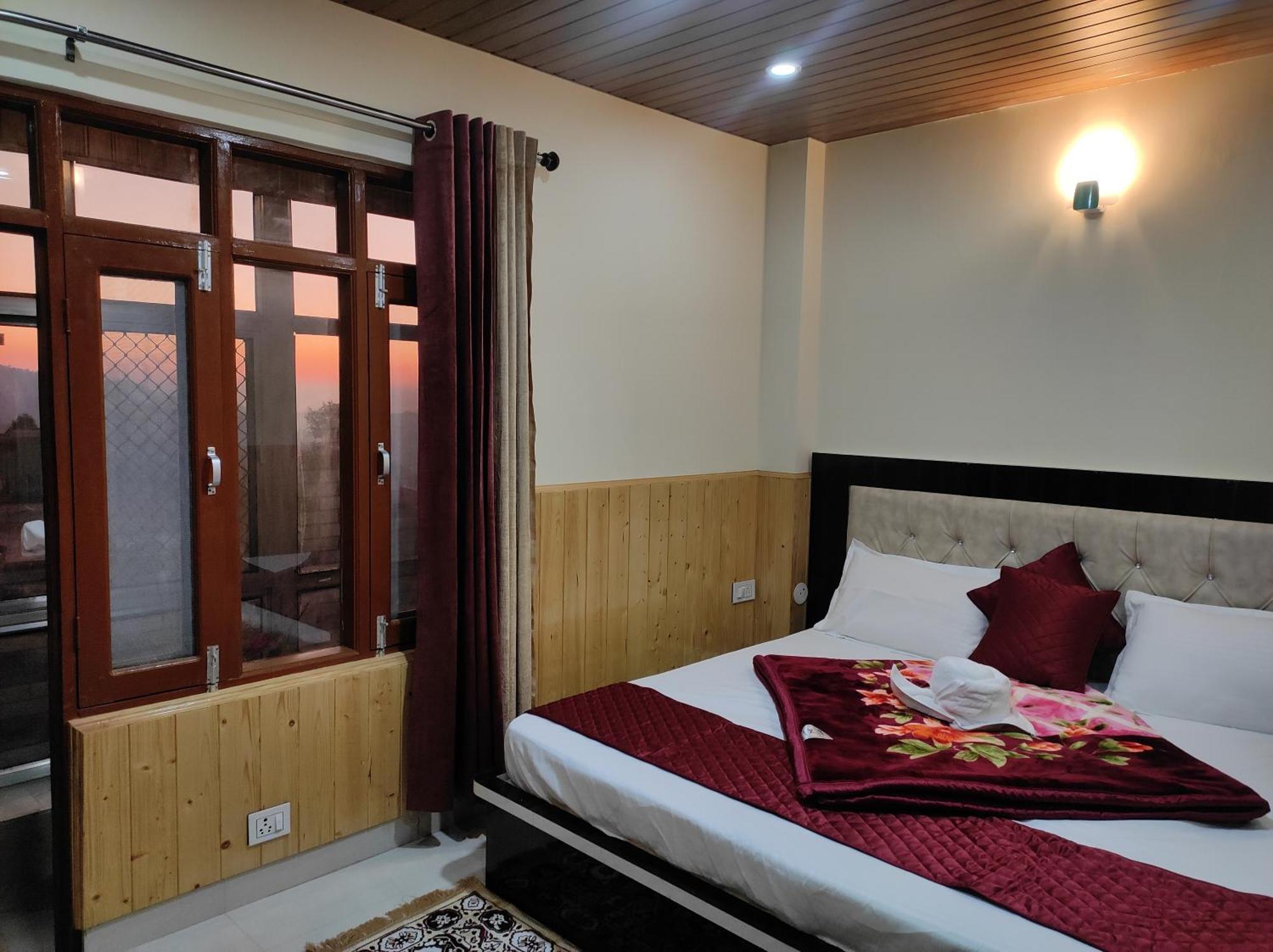 Vintage Woods Inn Shimla Luaran gambar